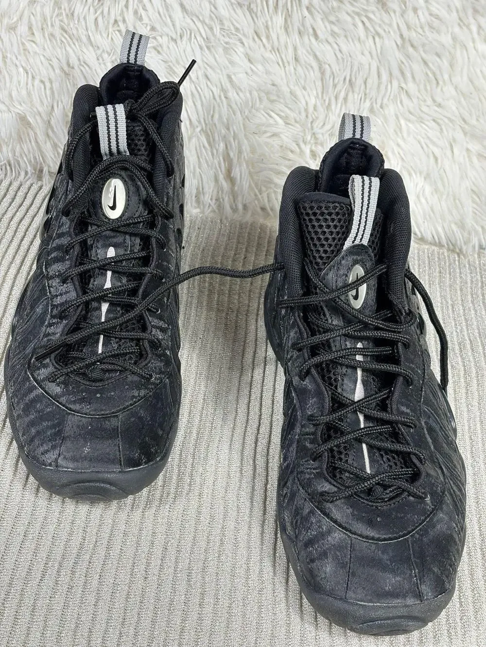 Nike Air Foamposite Pro Sneakers Shoes Youth Size 7Y Black Anthracite Basketball